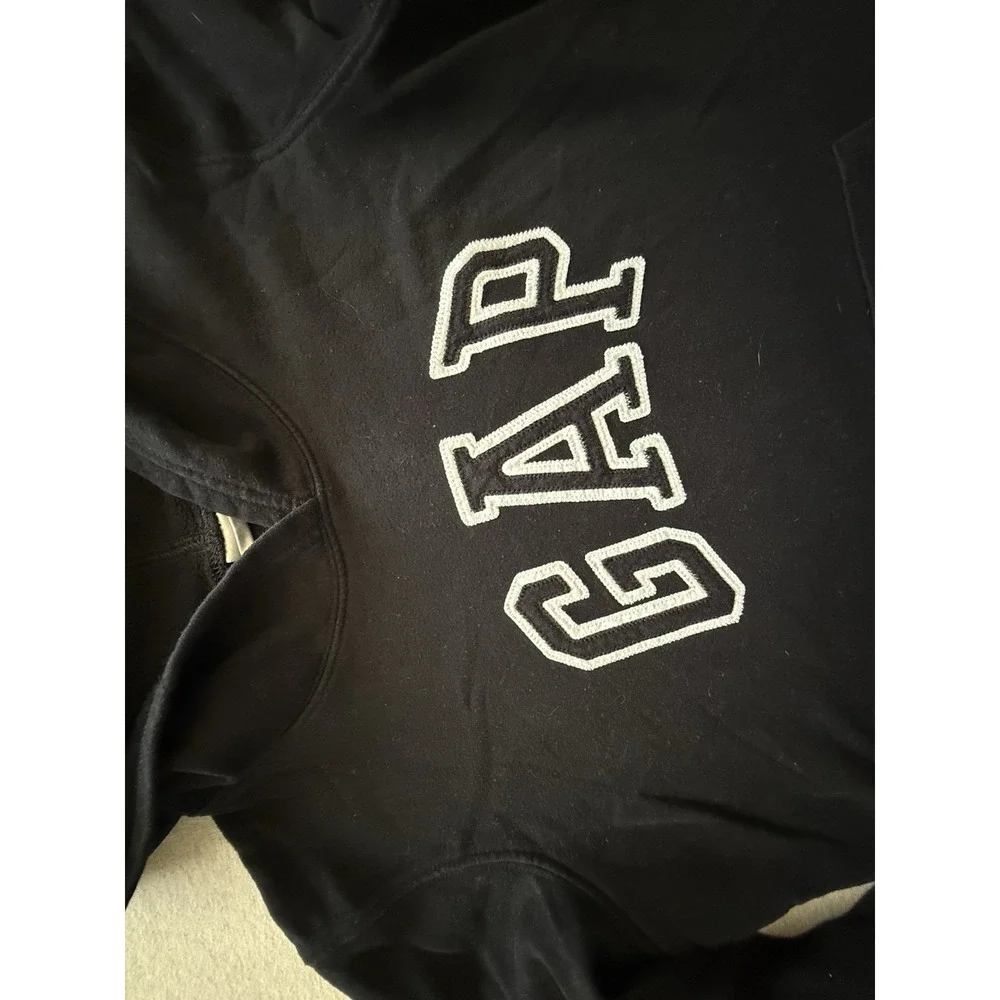 Gap Kids Medium Black Pull Over Hoodie Sweater
